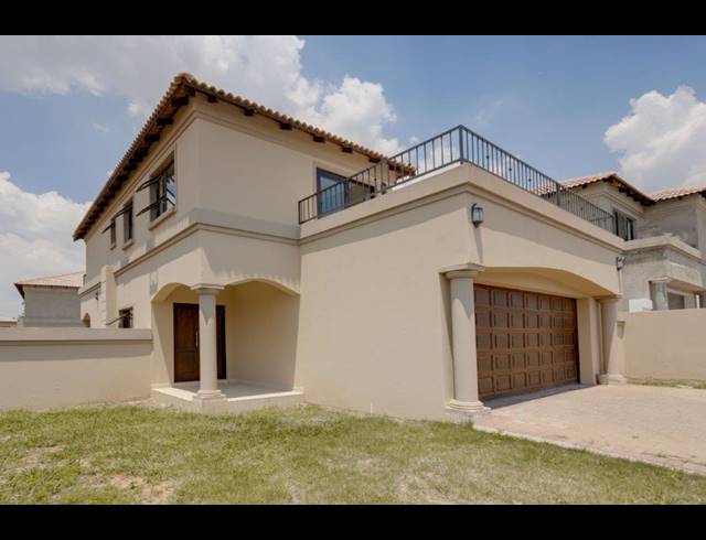 3 BEDROOM CLUSTER RENTED IN BROADACRES